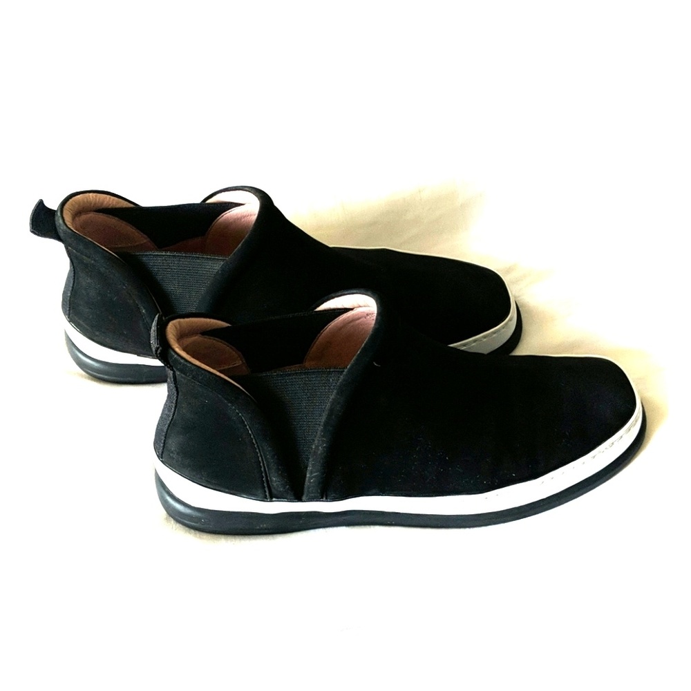 Taryn Rose shoes